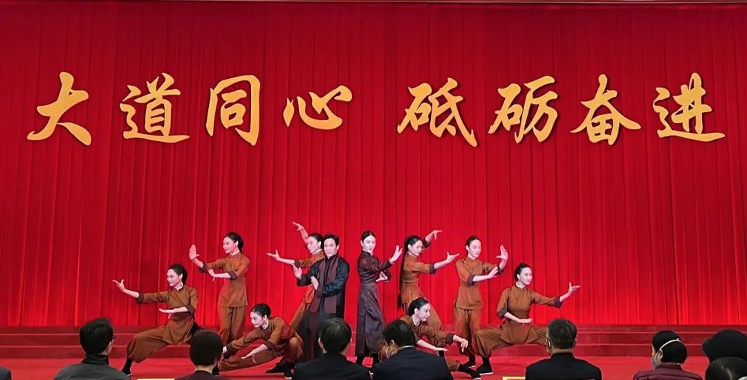 委员风采|舞剧《咏春》选段登上全国政协2024年新年茶话会文艺演出舞台(图3) 委员风采|舞剧《咏春》选段登上全国政协2024年新年茶话会文艺演出舞台(图3)
