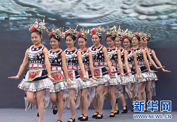 2024年贵阳白云国际风筝会开幕(图2) 2024年贵阳白云国际风筝会开幕(图2)