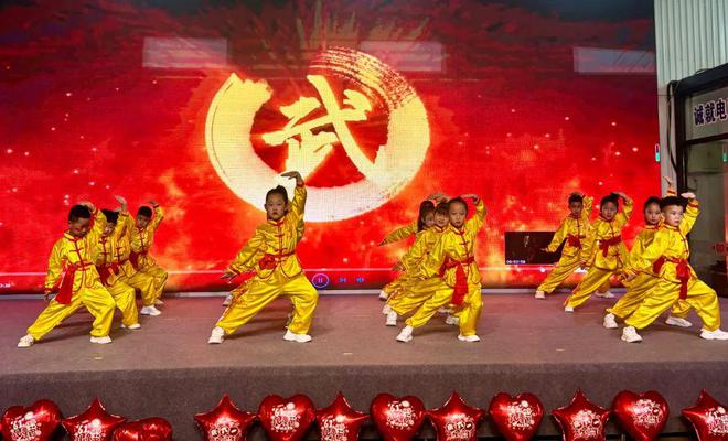 “童趣六一欢乐无限”庞家镇中心幼儿园庆六一文艺汇演活动(图13)