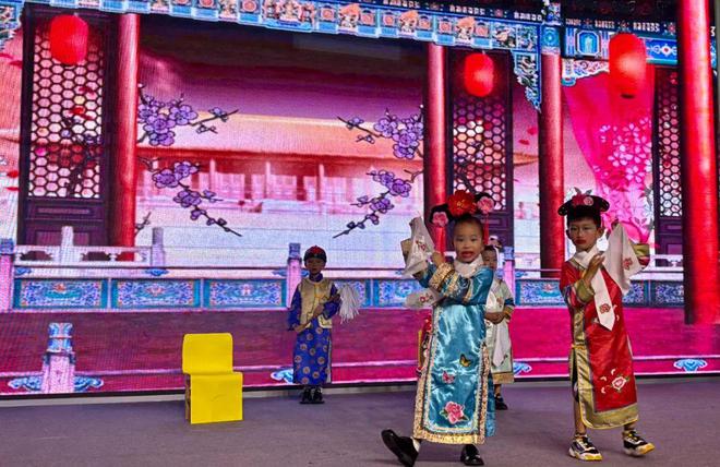“童趣六一欢乐无限”庞家镇中心幼儿园庆六一文艺汇演活动(图19)