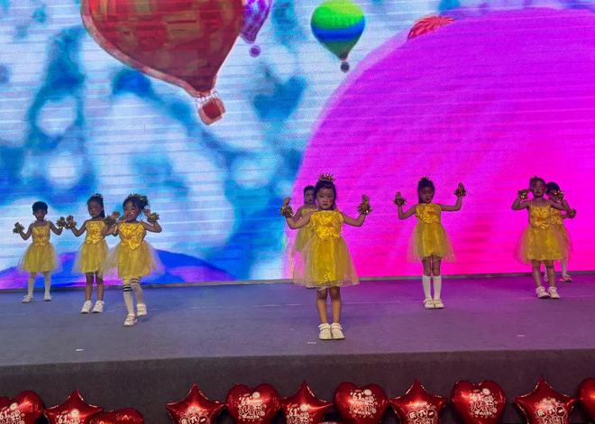 “童趣六一欢乐无限”庞家镇中心幼儿园庆六一文艺汇演活动(图31)