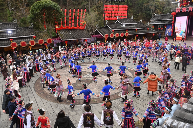 2024年全国春节“村晚”主会场活动在广西柳州举办(图2) 2024年全国春节“村晚”主会场活动在广西柳州举办(图2)