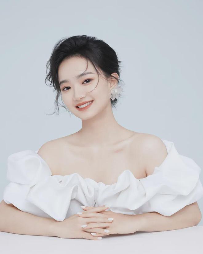 “大戏看北京”2024展演丨大型多媒体合唱剧《聂耳的歌》演出阵容(图5) “大戏看北京”2024展演丨大型多媒体合唱剧《聂耳的歌》演出阵容(图5)