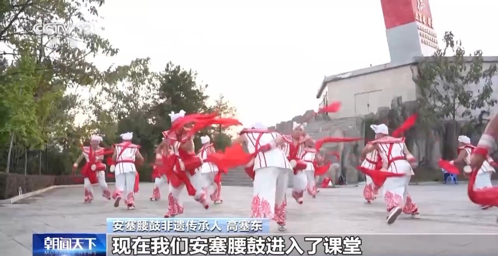 视听盛宴!金秋十月文化艺术表演丰富多彩(图2) 视听盛宴!金秋十月文化艺术表演丰富多彩(图2)