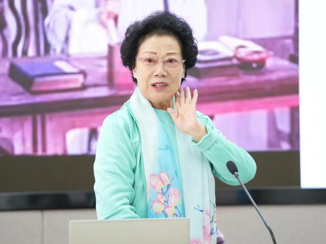 中国剧协“新时代戏剧英才培养工程” 2024年表演专业高级研修班举办(图19) 中国剧协“新时代戏剧英才培养工程” 2024年表演专业高级研修班举办(图19)