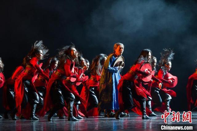 2024中国舞蹈“荷花奖”长沙巡演 展现舞蹈艺术魅力(图2) 2024中国舞蹈“荷花奖”长沙巡演 展现舞蹈艺术魅力(图2)