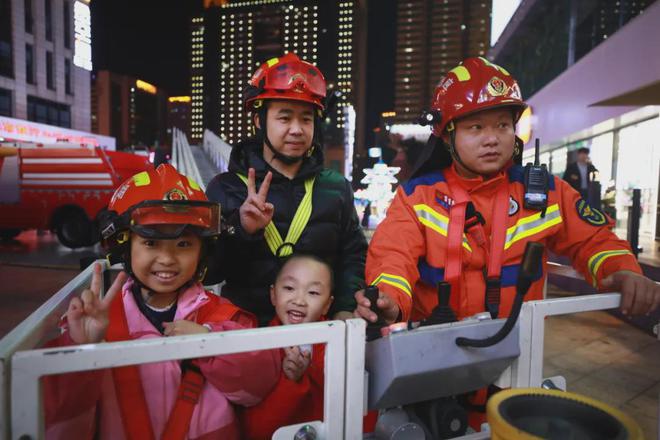 2024年株洲“消防奇妙夜”完美收官！(图3)
