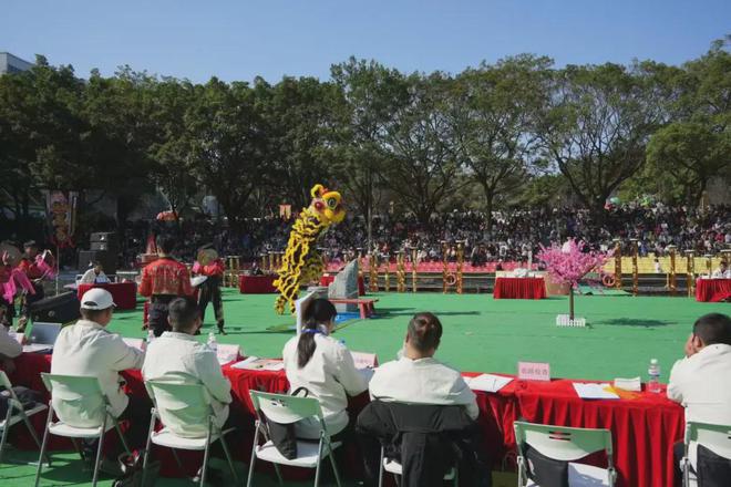 太帅了!这群徐闻醒狮少年获全国龙狮奖项!(图2) 太帅了!这群徐闻醒狮少年获全国龙狮奖项!(图2)