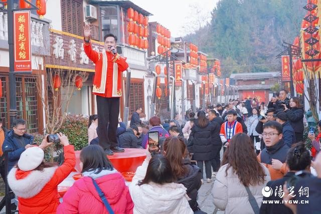 2024年全国冬季“村晚”示范展示暨石泉县十一届汉水庖汤会文化旅游活动开幕(图3)