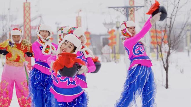 节目出彩、传播广泛、消费旺盛——2025春节“村晚”气象新(图4) 节目出彩、传播广泛、消费旺盛——2025春节“村晚”气象新(图4)