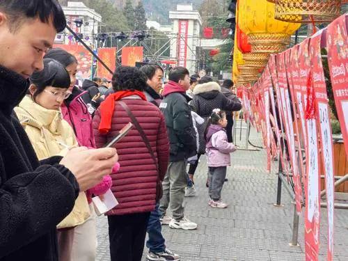 中国年里的“安顺味”——我市2025年春节期间系列文化活动回眸(图2)